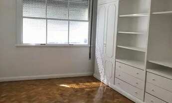 Imagem 3: Apartamento para venda possui 304 metros quadrados com 4 quartos em Copacabana - Rio de Ja