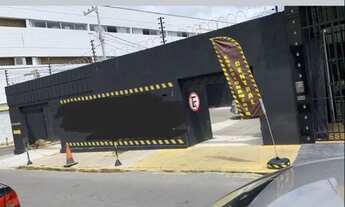 Imagem: Terreno comercial de esquina e murado