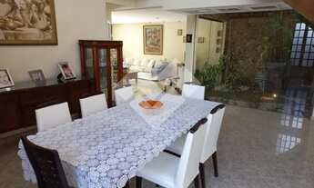 Imagem 2: Sobrado de 4 quartos sendo duas suítes no St. Nova Suíça, Goiânia-GO