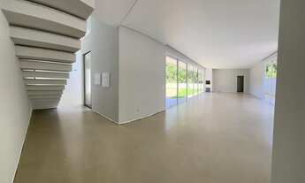 Imagem 3: CASA À VENDA NO CONDOMÍNIO HARAS RIO DO OURO EM BALNEÁRIO CAMBORIÚ