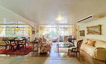 Imagem 4: Espaçoso com varanda a passos do ECP