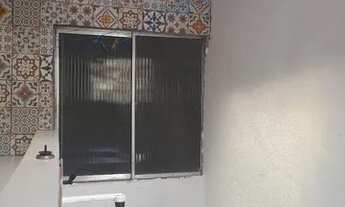 Imagem 4: Kit net em vila familiar 600,00