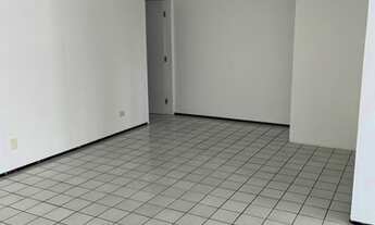 Imagem 6: Apartamento com móveis fixos, 4 quartos e 2 vagas de garagem