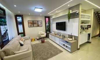 Imagem 2: Casa de condomínio para venda tem 225 metros quadrados com 4 quartos