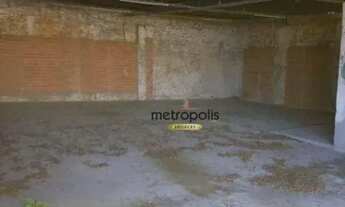 Imagem 6: Loja + 2 galpões + pátio A.T 670 m² A.C 380 m²