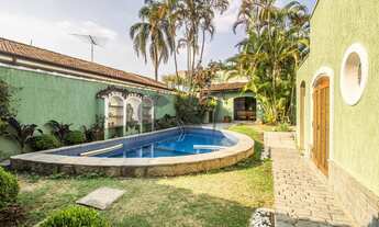 Imagem: Casa de Vila 4 Dormitórios (2 Suítes)