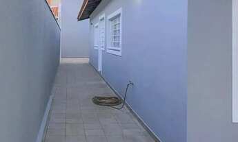 Imagem 3: Casa de condomínio para venda possui 207 metros quadrados com 4 quartos