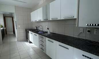 Imagem: Alugo amplo apartamento com quatro quartos