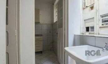 Imagem 6: Apartamento amplo e bem localizado de 2 dormitórios+dependência