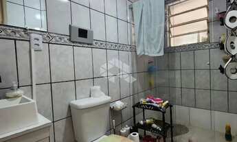 Imagem 7: Apartamento de 3 dormitórios, no bairro Humaitá, em Porto Alegre