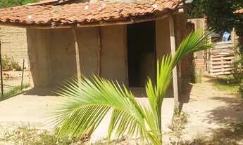 Imagem: TERRENO COM CASA QUASE TERMINADA DE TIJOLO