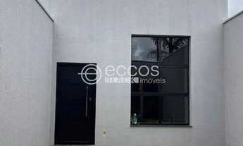 Imagem 2: Casa à venda, 3 quartos, 1 suíte, 2 vagas, Jardim das Palmeiras - Uberlândia/MG