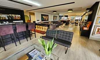 Imagem 2: Apartamento alto padrão totalmente mobiliado e decorado com 4 dormitórios e 325 m² privati