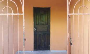 Imagem 6: DUAS CASAS À VENDA - TERRENO AMPLO COM 72% LIVRE PARA CONSTRUIR