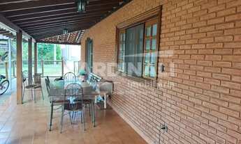 Imagem 3: Linda chácara a venda com localização privilegiada e área de lazer completo