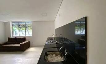 Imagem 2: Quarto e sala no Estoril