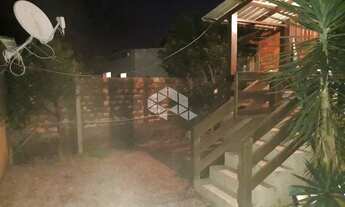 Imagem 2: Casa 2 dormitorios com 2 vagas/box e edicula nos fundos com mais 1 dormitorio Viamão