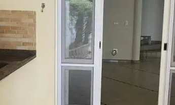 Imagem 3: Sobrado para aluguel possui 160 metros quadrados com 3 quartos