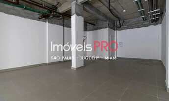 Imagem 4: Superlojas interessantes próximas à estação Eucalíptos linha Lilás