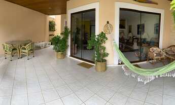 Imagem 6: Excelente casa duplex em maravilhoso condomínio.Piscina, sauna, churrasqueira, jardim, var