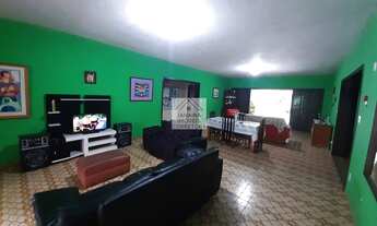 Imagem 4: Casa com 5 quartos sendo 2 suítes, terreno 3,200m², cercado pela natureza exuberante de Gu