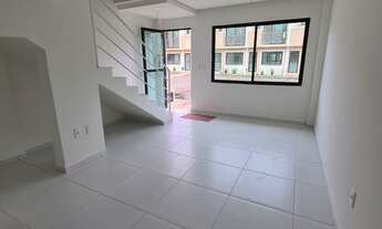 Imagem 3: Casa dúplex com 2 suítes em condomínio fechado