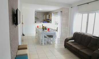 Imagem 4: CASA 5 QUARTOS Casa com 3 dormitórios