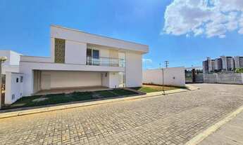 Imagem 2: Casa com 4 suítes à venda em condomínio fechado em Goiânia