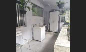 Imagem 2: Casa duplex a venda em condomínio