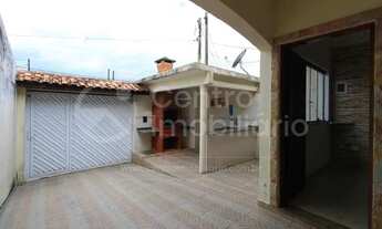 Imagem 2: CASA à venda com 3 quartos em Peruíbe, no bairro Vila Romar