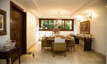 Imagem 4: Casa de condomínio sobrado para venda possui 519 metros quadrados com 4 quartos