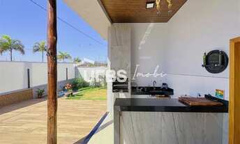 Imagem 3: Casa de condomínio sobrado para venda tem 471 metros quadrados com 3 quartos