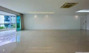 Imagem 4: Apartamento para aluguel possui 290 metros quadrados com 4 quartos