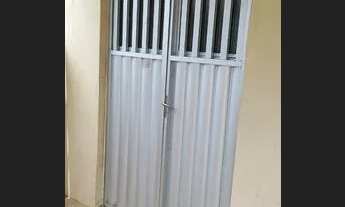 Imagem 2: Casa bem localizada para venda possui 70 metros quadrados com 2 quartos em Industrial - Ar