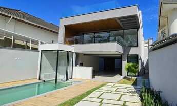 Imagem 2: Casa para Venda em Rio de Janeiro, Barra da Tijuca, 4 dormitórios, 4 suítes, 5 banheiros