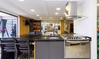 Imagem 5: Tríplex em condomínio com 3 suítes e jacuzzi