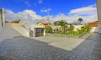 Imagem 2: CASA com 4 quartos em Peruíbe, no bairro Balneario Josedy