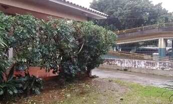 Imagem 2: Casa com 04 dormitórios, 03 banheiros, sala de estar, sala de jantar, cozinha, 02 garagens