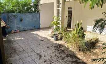 Imagem 6: VENDE | CASA Casa com 4 dormitórios