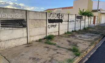 Imagem: Venda de Terreno / Padrão na cidade de