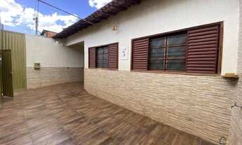 Imagem 2: Casa com laje e 3 quartos na Quadra 32 do Paranoá