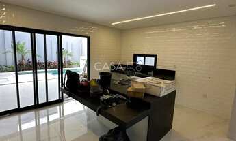 Imagem 4: Casa Térrea 3 Suítes no Jardins Bolonha 197m² com Escritório e Lazer Completo