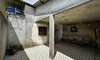 Imagem 5: Casa de Esquina Em Frente à Praça do Conjunto Novo Jardim