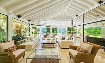 Imagem 5: Casa de condomínio para venda tem 832 metros quadrados com 4 quartos