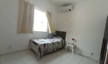 Imagem 6: Casa de dois quartos sendo um suite em um pequeno condominio, coladinho da praia em itaipu