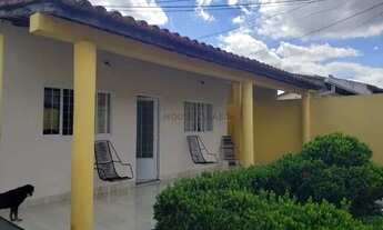 Imagem: Casa espaçosa no bairro Jardim Universitário