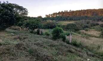 Imagem: Terreno próximo a praca