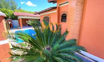 Imagem 5: Casa com piscina a duas quadras do mar contando com 03 dormitórios