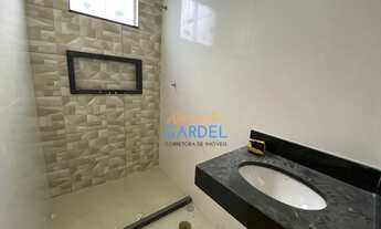 Imagem 6: Casa linear independente com 3 quartos sendo 1 suíte, toda em porcelanato no Jardim Marilé