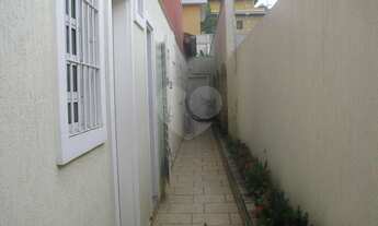 Imagem 2: Magnífico Sobrado com piscina e churrasqueira!